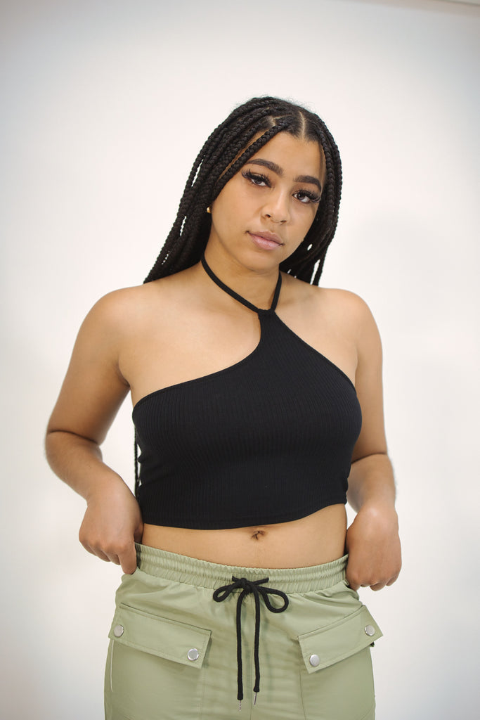 Safia Black Ribbed Halter top in middle zoom